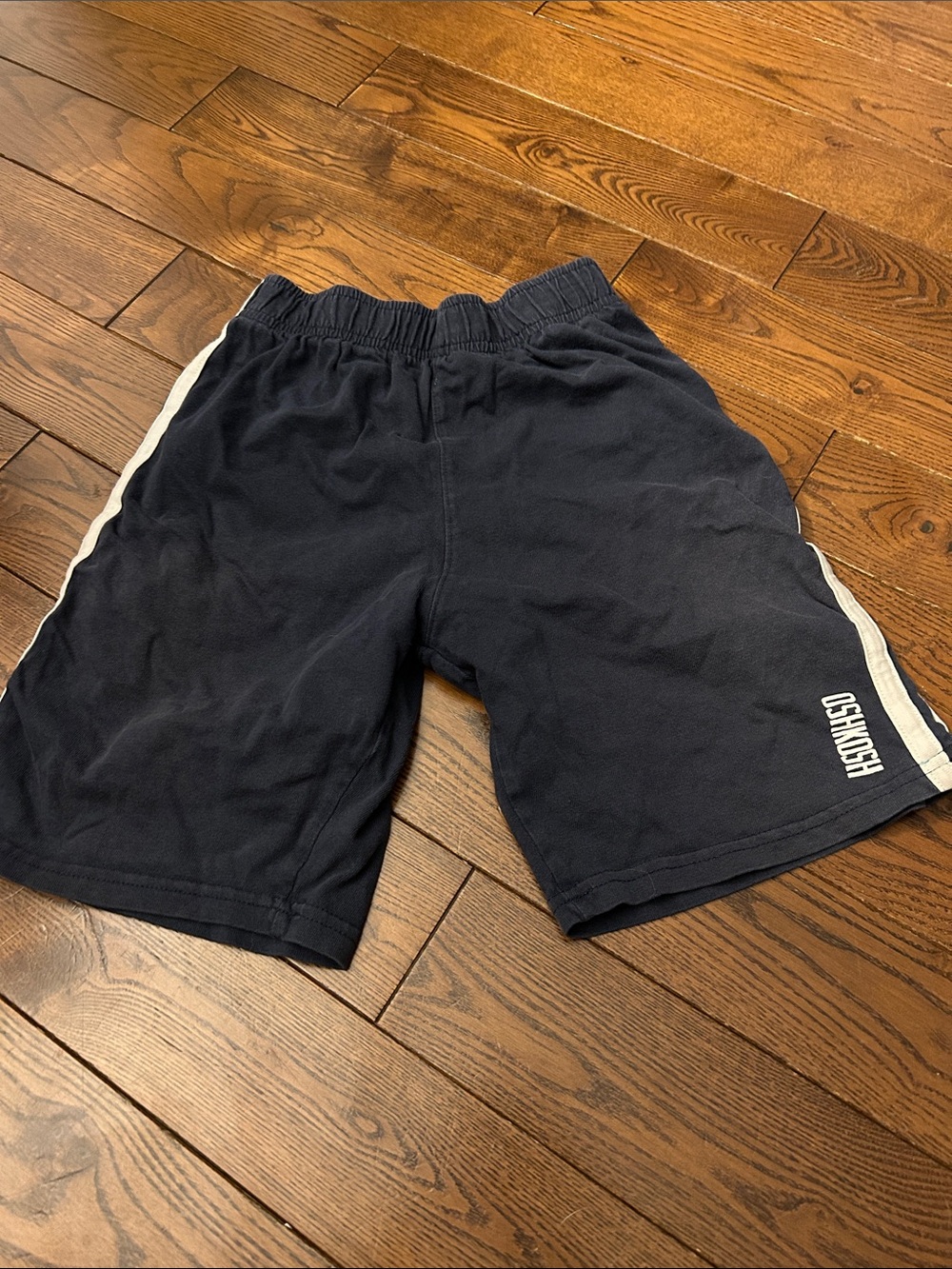 🔥 4/$25 - OshKosh B'gosh Navy Shorts with White Side Stripe